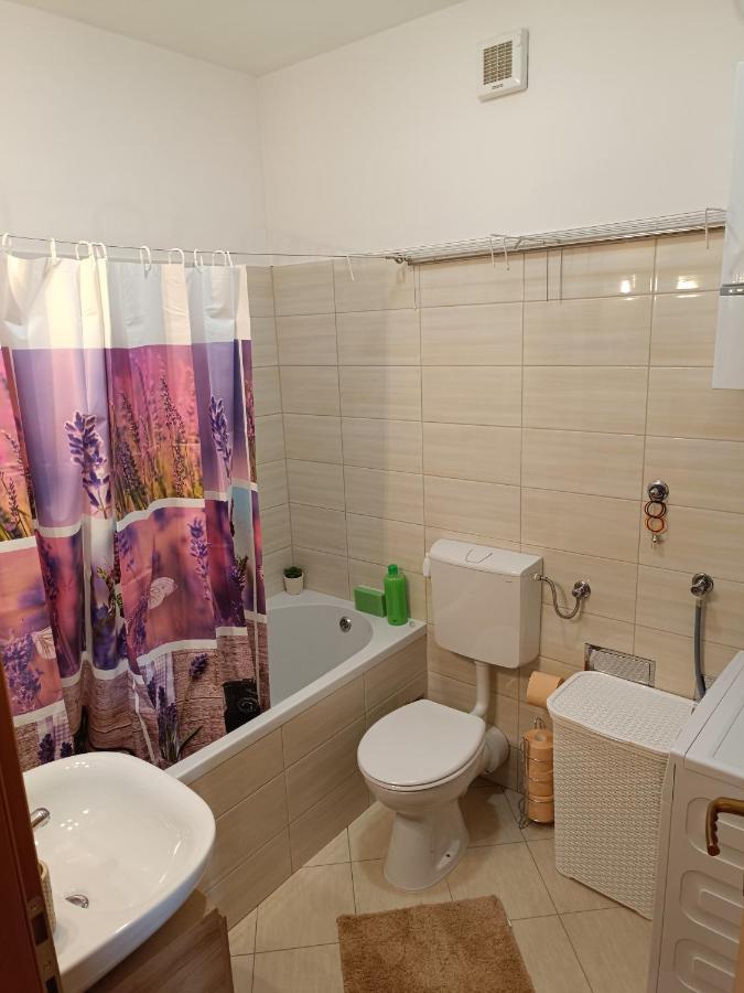 Apartman Ante Ґоспич Екстер'єр фото