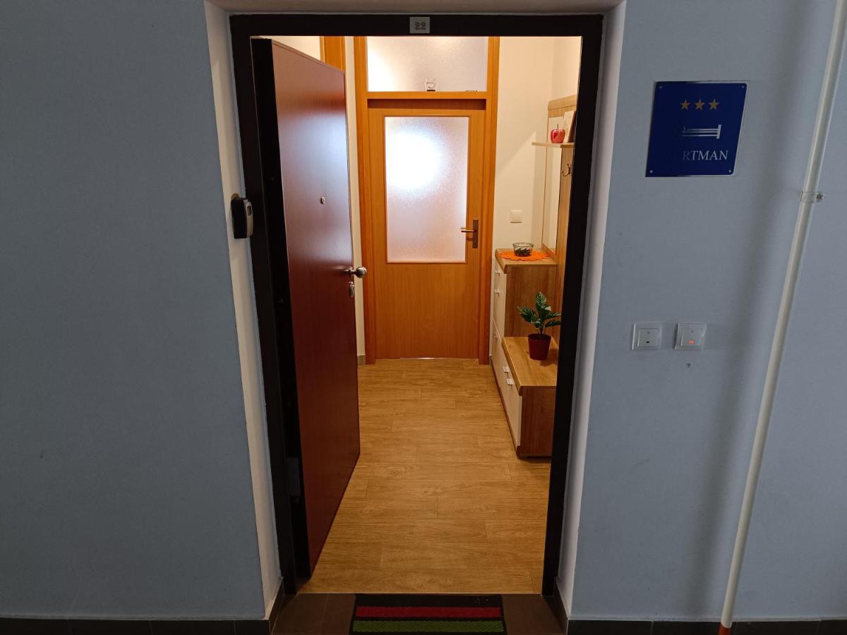 Apartman Ante Ґоспич Екстер'єр фото
